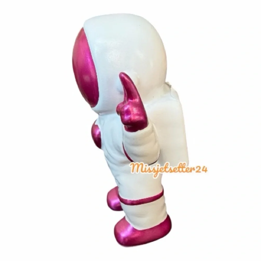 NWT Target Spritz Valentines Day Polyresin Astronaut 2026 Pink and White Heart